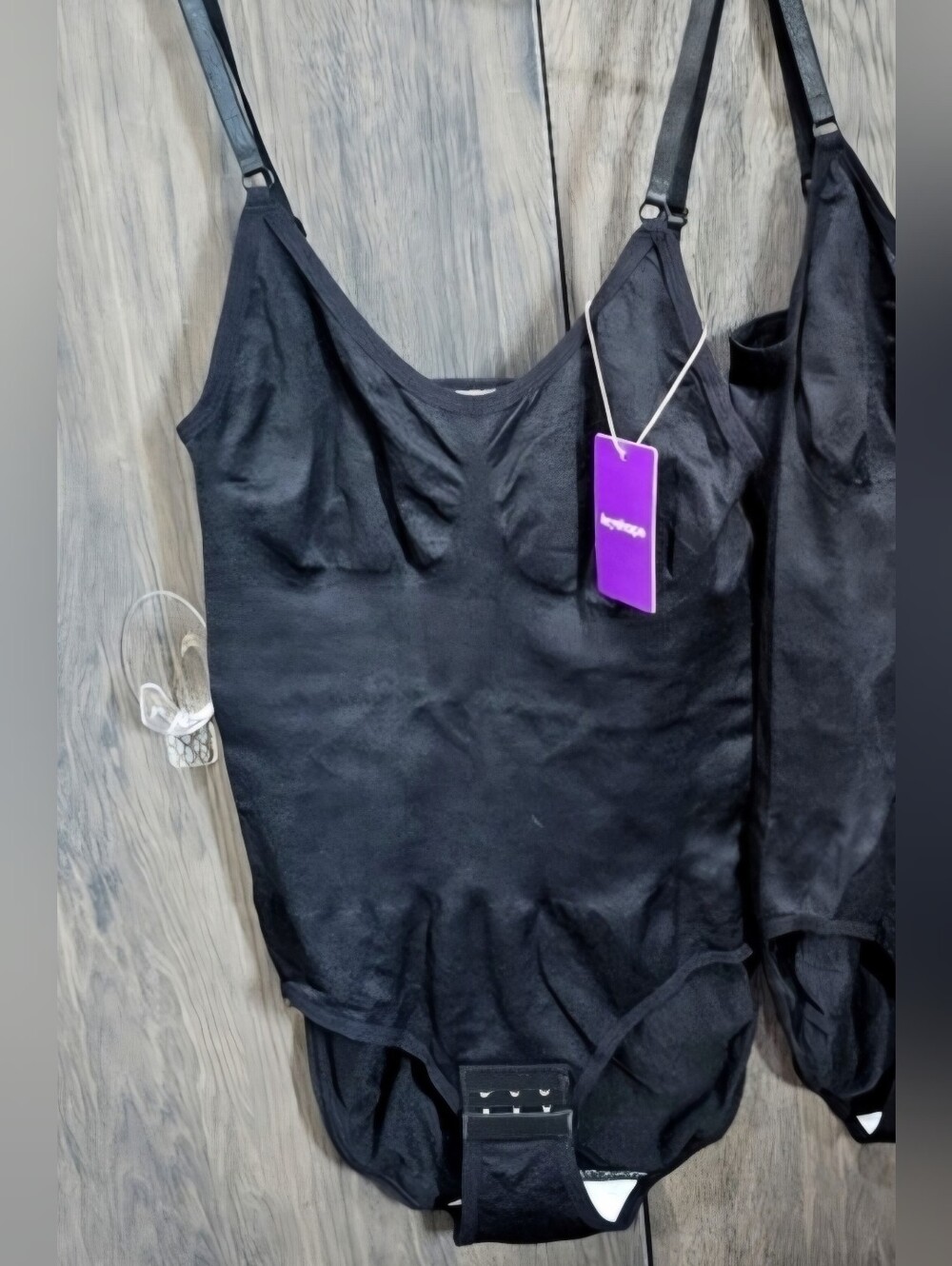 1 HeyShape Shapewear Bodysuit Size M NWT BLACK L👀K Shape Wear Snatched ♥️